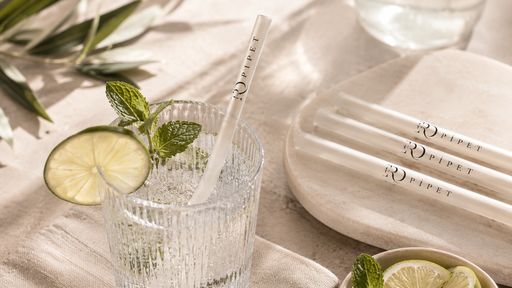 Yakın plan logo baskılı 8x24 frozen pipet detayı
